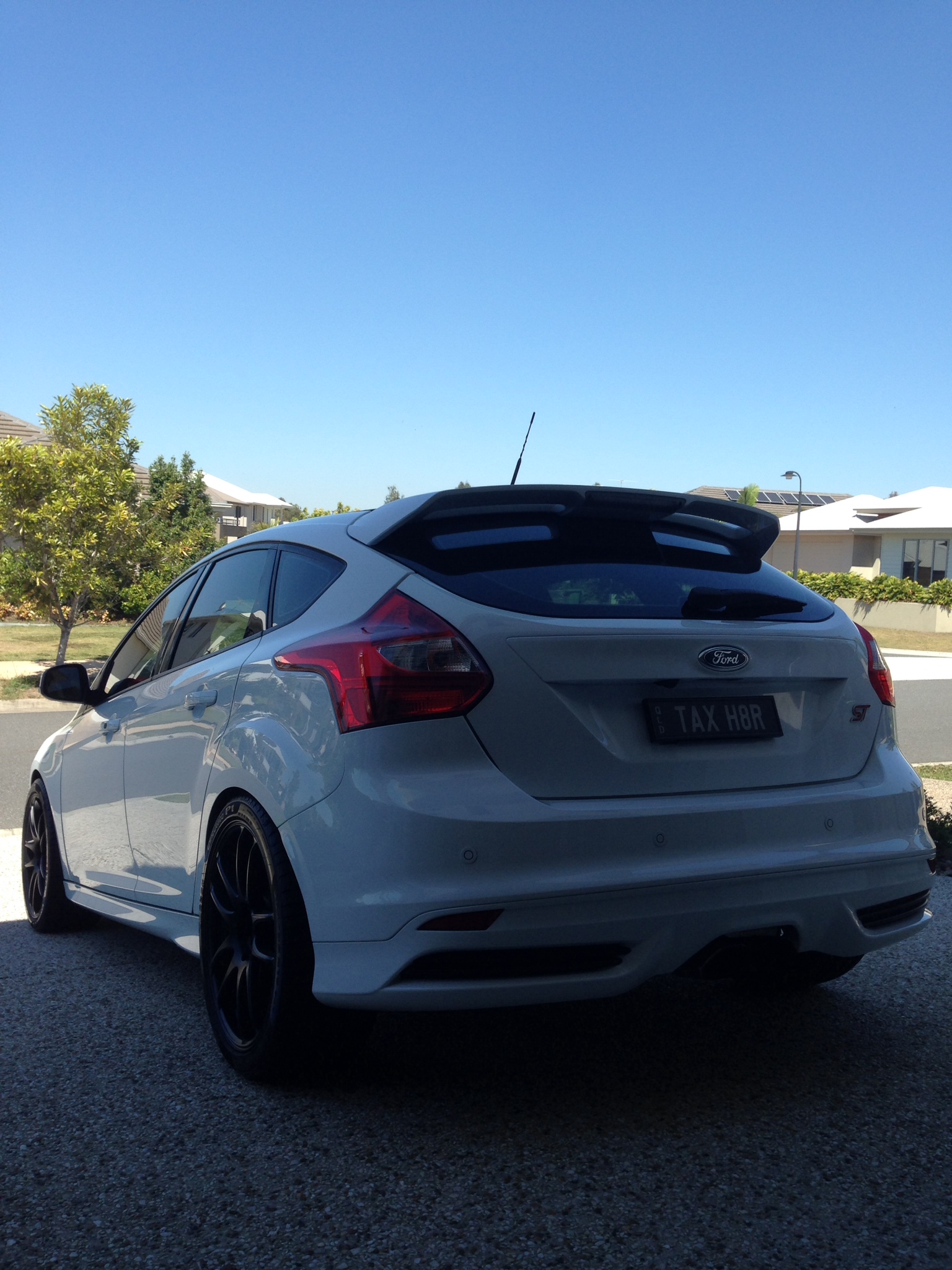 photo 3 Ford Focus ST custom wheels Work  CR Kiwami 19x8.5, ET +42, tire size 255/35 R19. x ET 