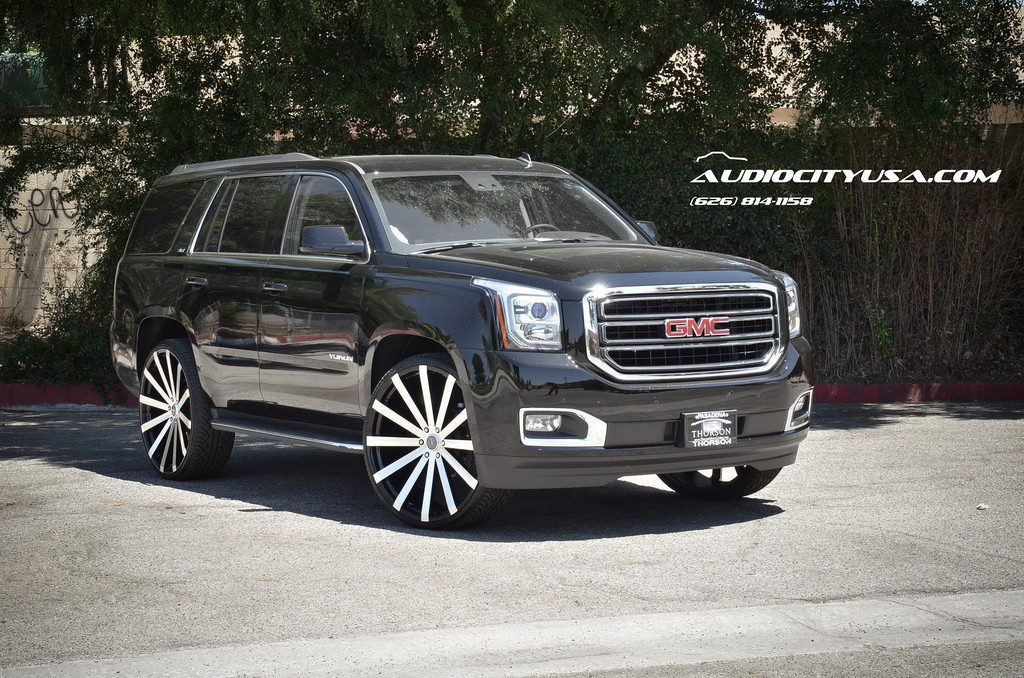 photo 2 GMC Yukon custom wheels Velocity VW 12 28x10.0, ET , tire size 295/25 R28. x ET 