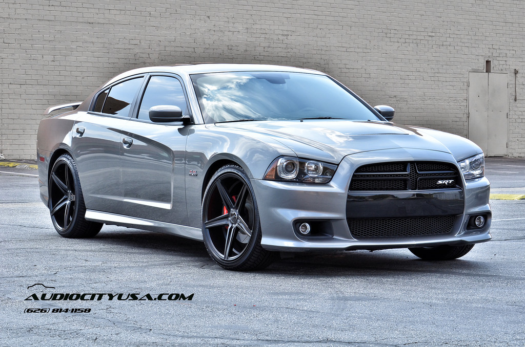 photo 3 Dodge Charger custom wheels Savini BM8 22x9.0, ET , tire size 265/35 R22. 22x10.5 ET 295/30 R22