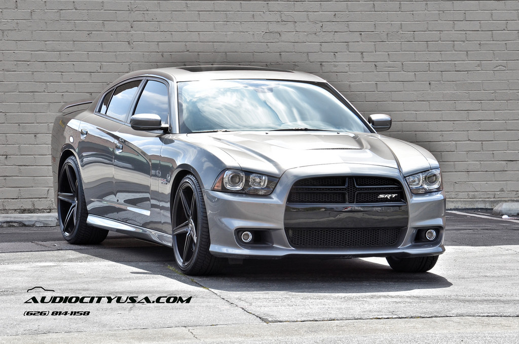 photo 4 Dodge Charger custom wheels Savini BM8 22x9.0, ET , tire size 265/35 R22. 22x10.5 ET 295/30 R22