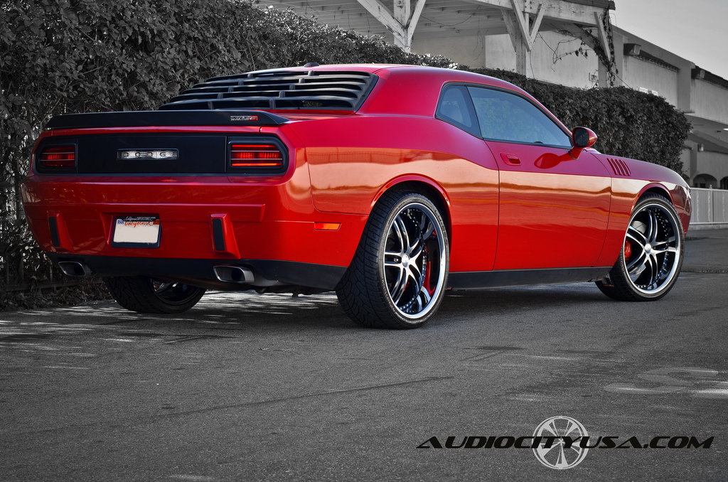 photo 2 Dodge Challenger custom wheels XIX X 15 22x9.0, ET , tire size 265/35 R22. 22x10.5 ET 295/30 R22