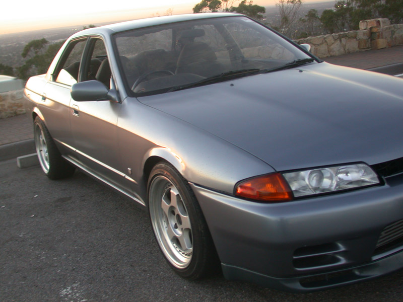 photo 3 Nissan R31-R34 Skyline 4dr custom wheels OZ Racing  17x9.0, ET +24, tire size 235/45 R17. 17x9.0 ET+24 