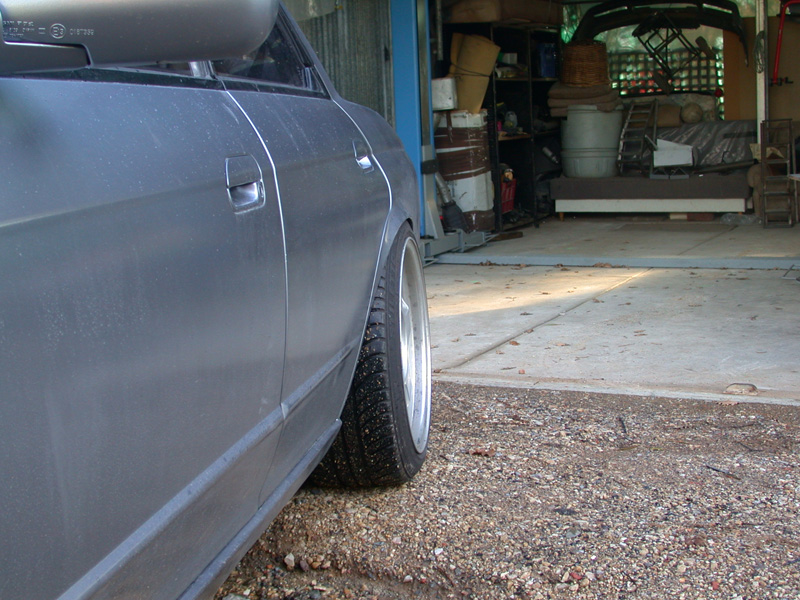 photo 2 Nissan R31-R34 Skyline 4dr custom wheels   17x9.0, ET +24, tire size 225/45 R17. 17x9.0 ET-1 215/45 R17