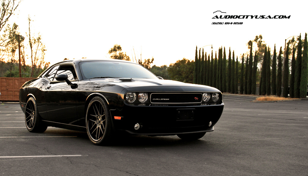 photo 3 Dodge Challenger custom wheels Gianelle Yerevan 22x9.0, ET , tire size 265/35 R22. 22x10.5 ET 295/30 R22