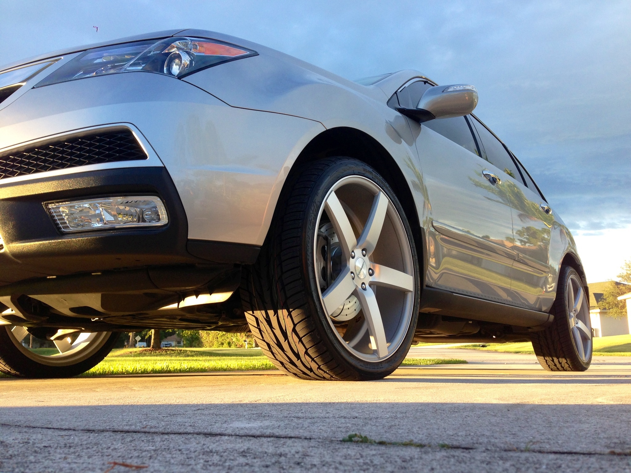photo 1 Acura MDX custom wheels VOSSEN CV3 22x, ET , tire size X R22. x ET 