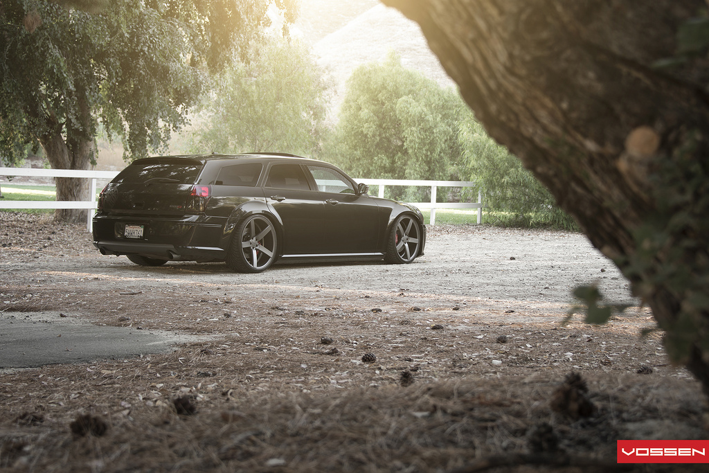 photo 2 Dodge Charger custom wheels Vossen CV3 22x9.0, ET , tire size X R22. 22x10.5 ET 