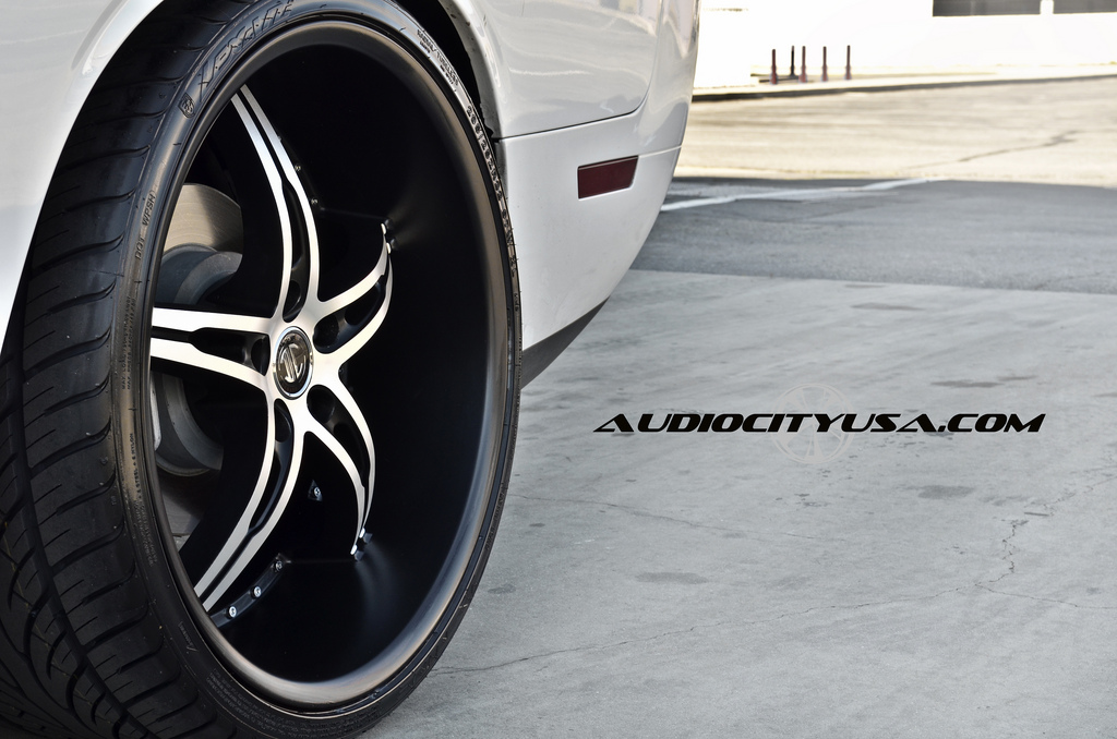 photo 1 Dodge Challenger custom wheels 2 Crave 22x9.0, ET , tire size 265/30 R22. 22x10.5 ET 295/25 R22