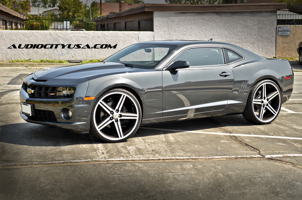 photo 2 Chevrolet Camaro custom wheels IROC BLACK MACHINE  24x, ET , tire size 275/25 R24. x ET 