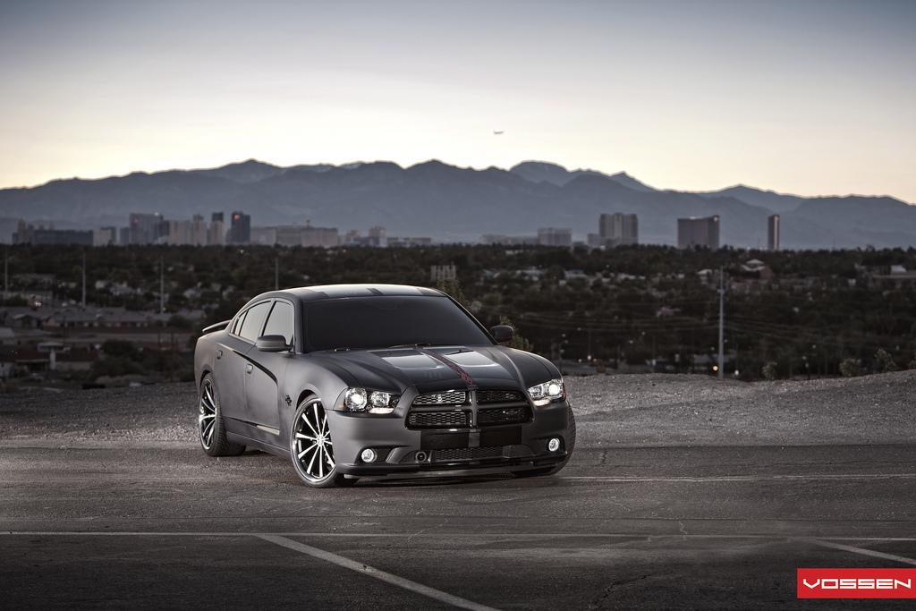 photo 3 Dodge Charger custom wheels Vossen VVS-CV1 22x9.0, ET , tire size X R22. 22x10.5 ET 