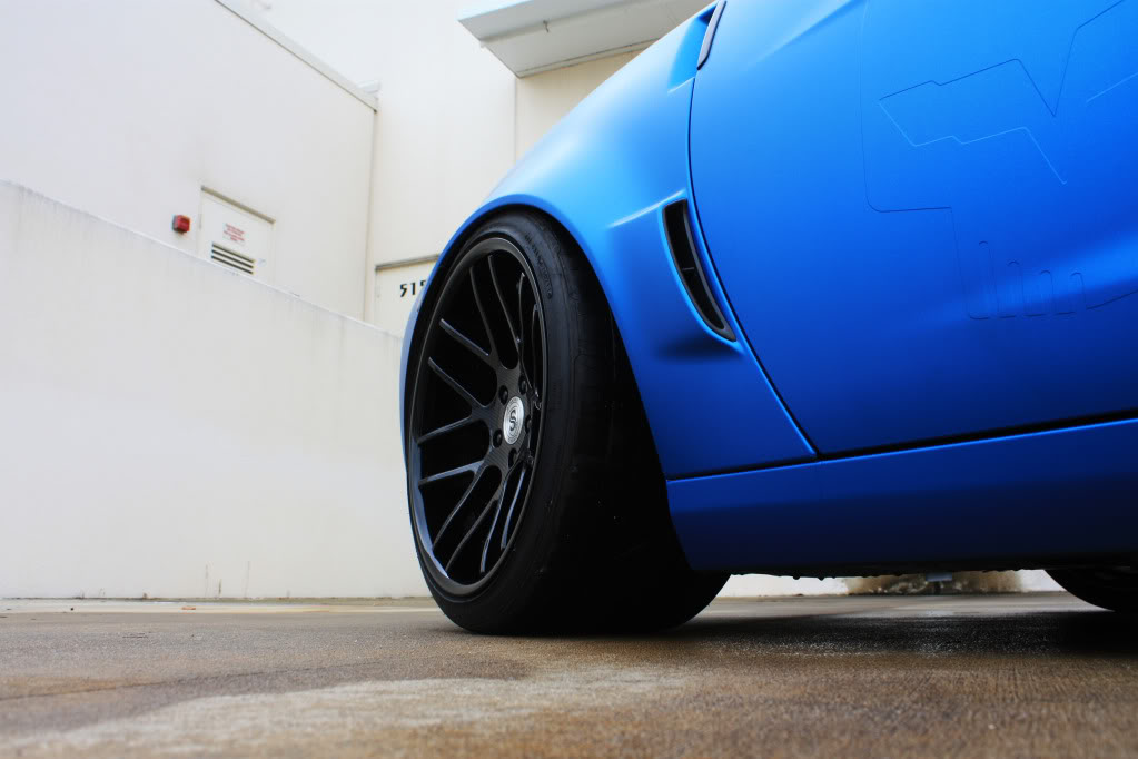 photo 7 Chevrolet Corvette custom wheels CF Strasse SM7 20x10.0, ET , tire size 275/25 R20. 20x13.0 ET 345/25 R20