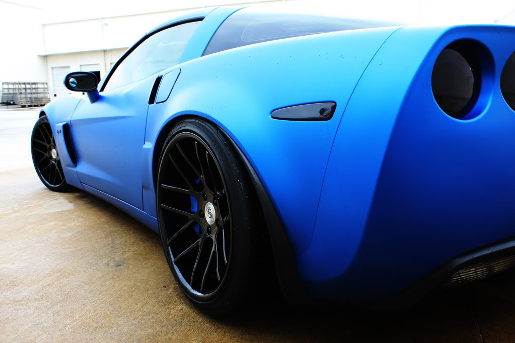 photo 10 Chevrolet Corvette custom wheels CF Strasse SM7 20x10.0, ET , tire size 275/25 R20. 20x13.0 ET 345/25 R20
