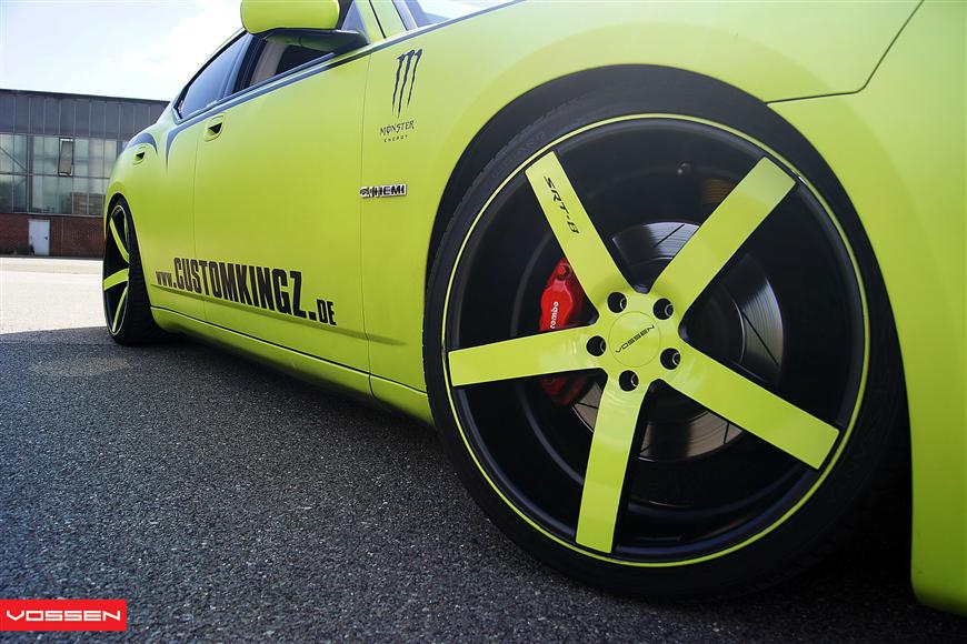 photo 1 Dodge Charger custom wheels Vossen CV3 22x, ET , tire size X R22. x ET 
