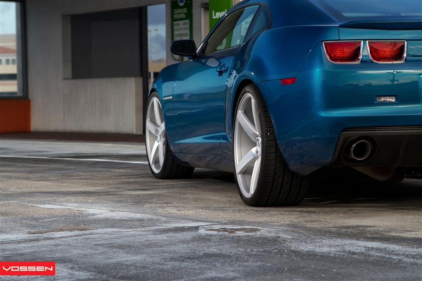 photo 1 Chevrolet Camaro custom wheels Vossen CV3 x, ET , tire size X R. x ET 