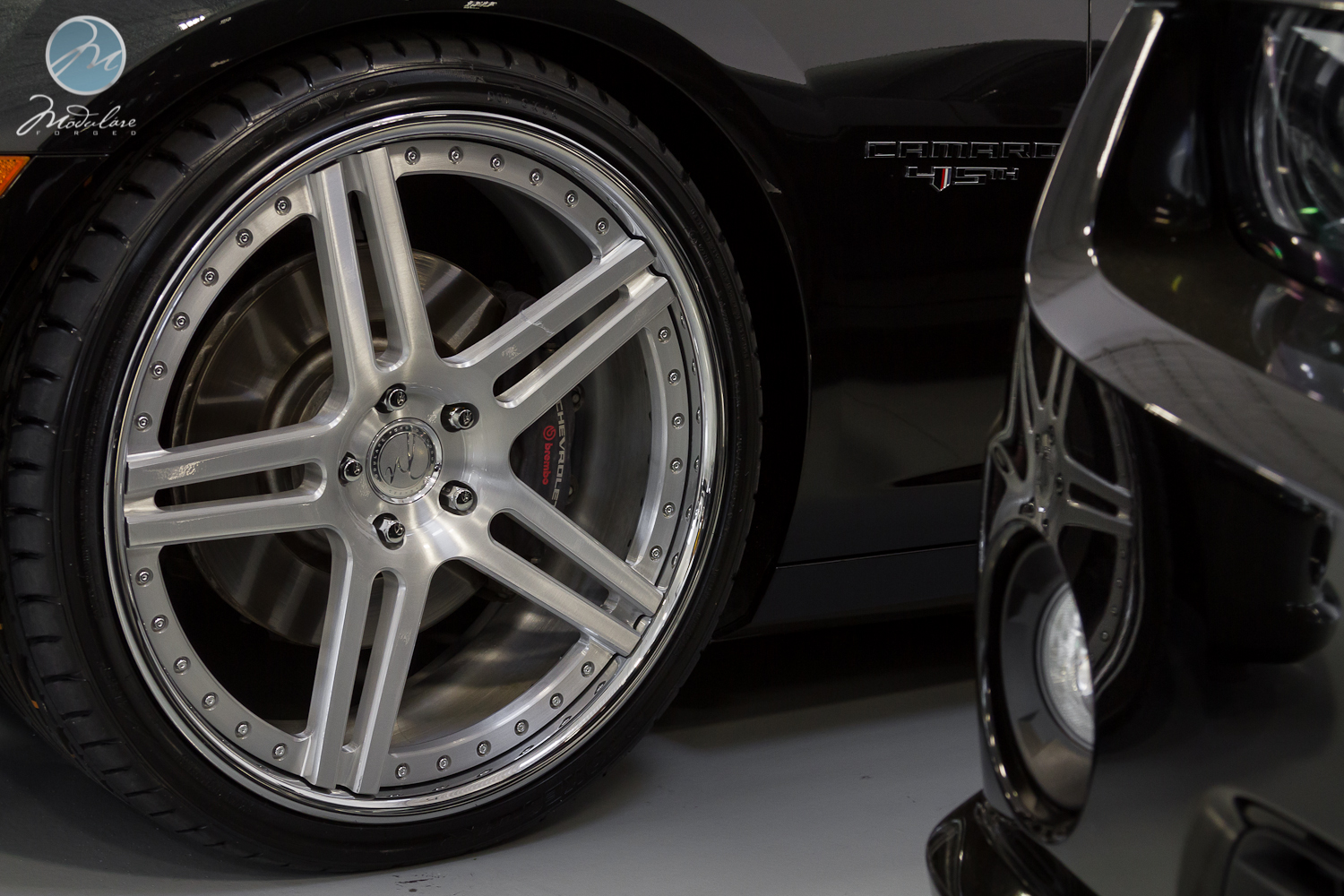 photo 1 Chevrolet Camaro custom wheels Modulare C11 22x9.5, ET , tire size 265/30 R22. 22x11.0 ET 315/25 R22