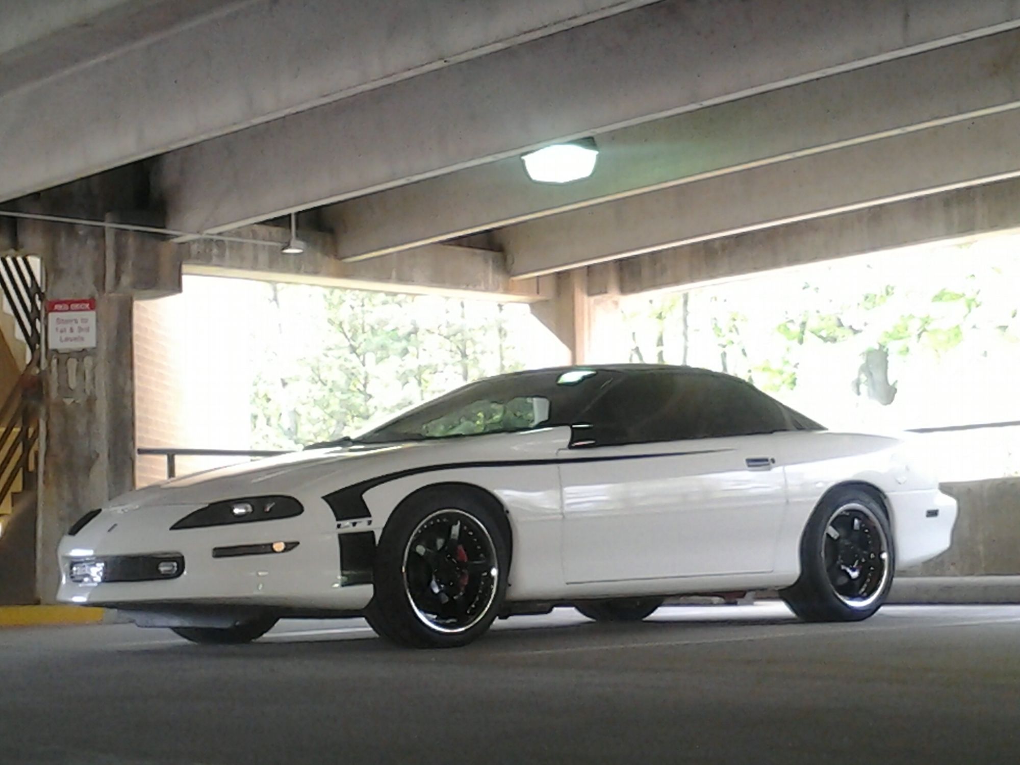 photo 4 Chevrolet Camaro custom wheels OE  18x9.5, ET , tire size 275/35 R18. 18x10.5 ET 295/35 R18