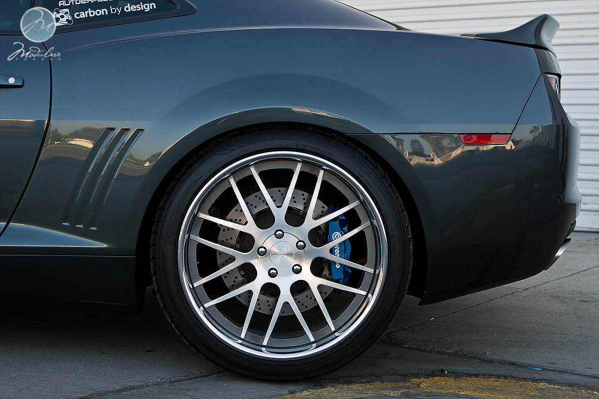 photo 1 Chevrolet Camaro custom wheels Modulare H2 22x9.5, ET , tire size X R22. 22x11.0 ET 