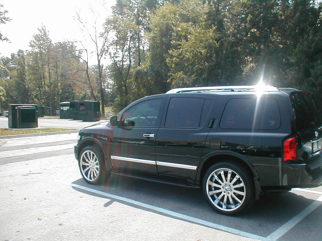 photo 1 Infiniti QX56 custom wheels   24x, ET , tire size 285/40 R24. x ET 