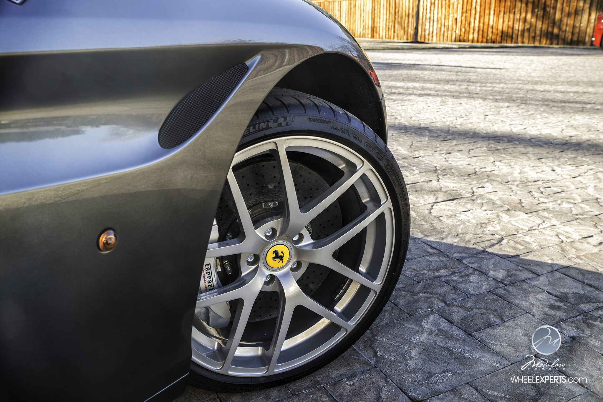 photo 7 Ferrari California custom wheels Modulare  B18 20x, ET , tire size X R20. 21x ET 