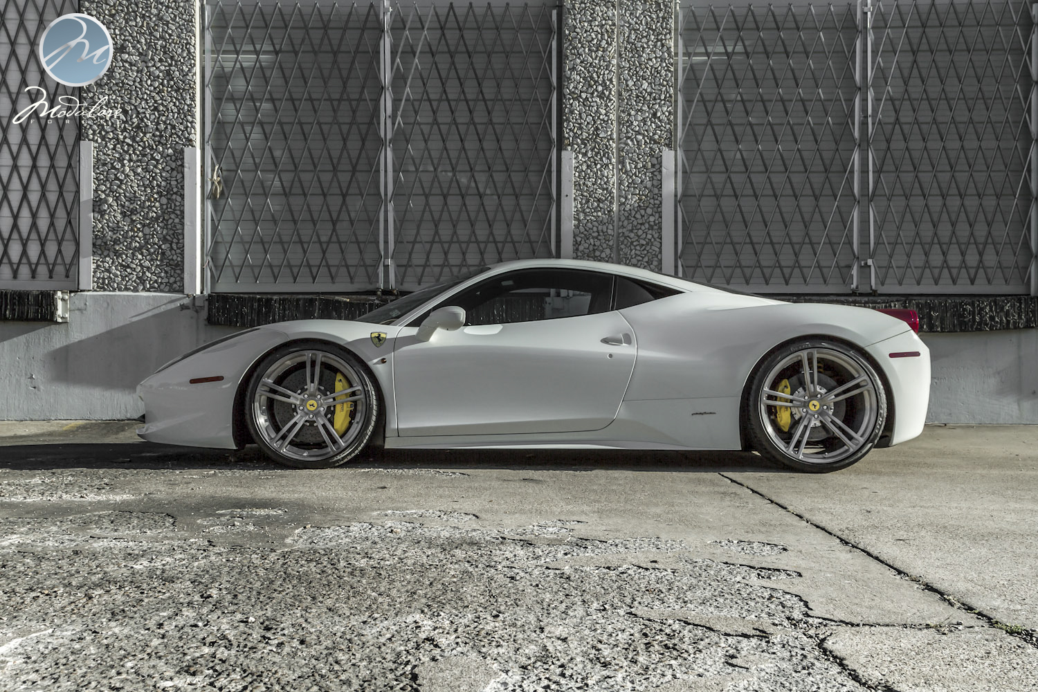 photo 12 Ferrari 458 Italia custom wheels Modulare B35  21x9.0, ET , tire size 255/30 R21. 22x12.0 ET 335/25 R22
