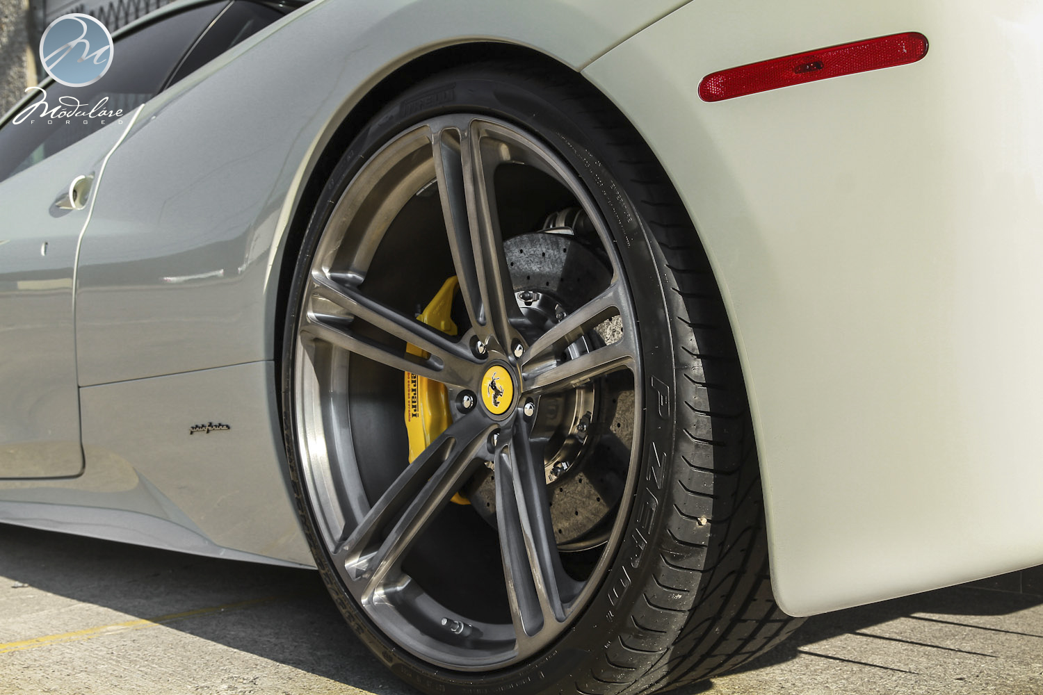 photo 14 Ferrari 458 Italia custom wheels Modulare B35  21x9.0, ET , tire size 255/30 R21. 22x12.0 ET 335/25 R22