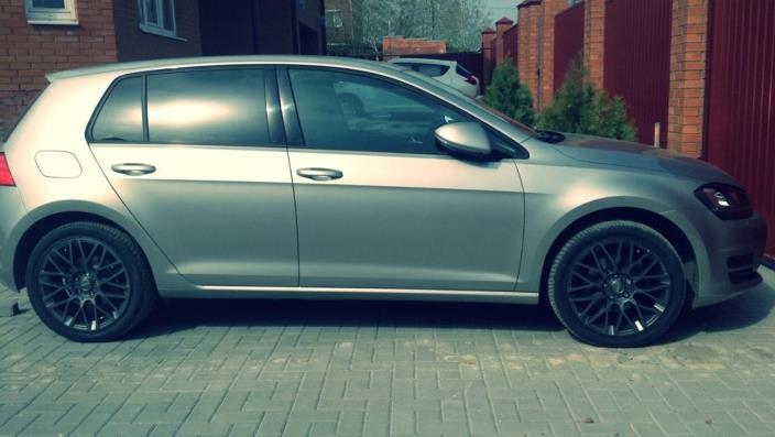 photo 2 Volkswagen Golf GTI custom wheels MOMO REVENGE ANTHRACITE 17x7.0, ET +45, tire size X R17. x ET 