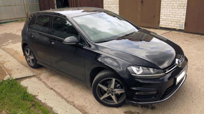 photo 1 Volkswagen Golf GTI custom wheels DEZENT  RF DARK 17x7.0, ET +44, tire size X R17. x ET 