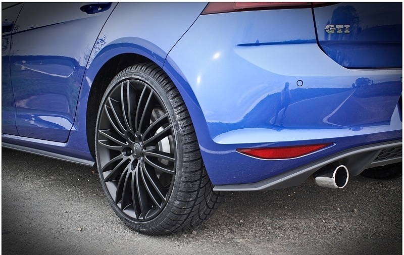 photo 1 Volkswagen Golf GTI custom wheels RONDELL 49 19x8.5, ET +50, tire size X R19. x ET 