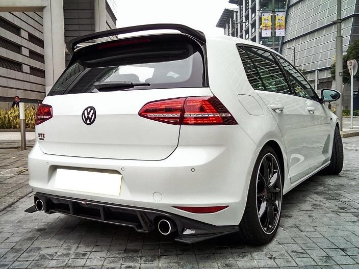 Volkswagen Golf GTI custom wheels VOLK RACING G25 18x8.0, ET +50, tire ...