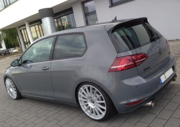 photo 2 Volkswagen Golf GTI custom wheels OZ SUPERTURISMO LM 19x8.5, ET +44, tire size X R19. x ET