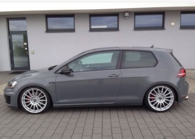 photo 3 Volkswagen Golf GTI custom wheels OZ SUPERTURISMO LM 19x8.5, ET +44, tire size X R19. x ET