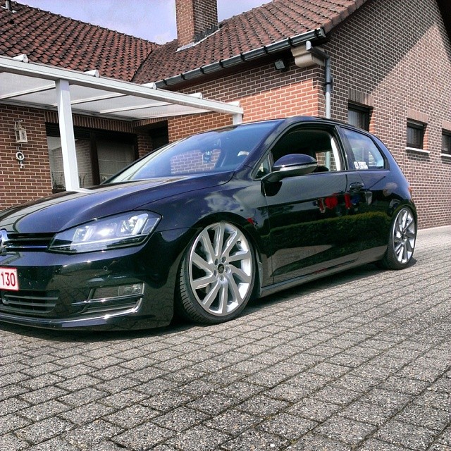photo 2 Volkswagen e-Golf custom wheels LAND ROVER 10 SPOKE 19x8.0, ET +55, tire size X R19. x ET 