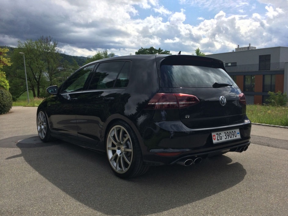 photo 2 Volkswagen Golf GTI custom wheels SPORTEC MONO/10 18x8.5, ET +42, tire size X R18. x ET