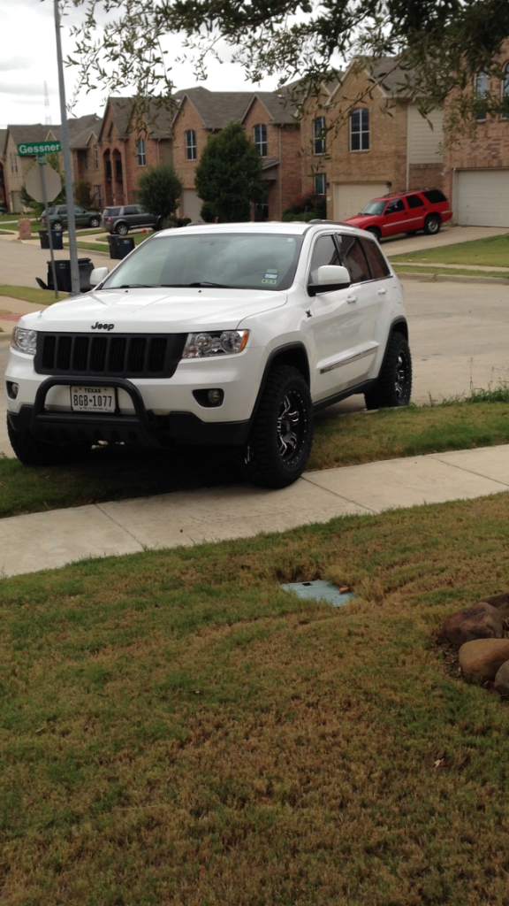 photo 1 Jeep Grand Cherokee custom wheels American Outlaw Regulators 18x9.0, ET +10, tire size 275/65 R18. x ET