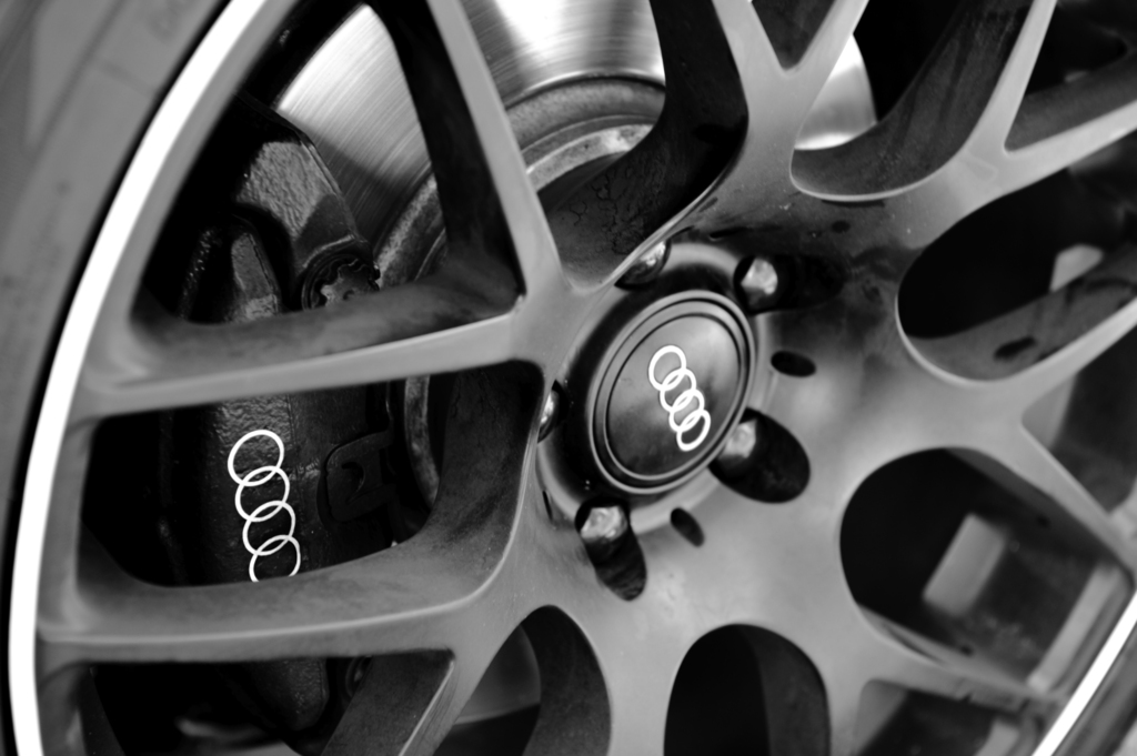 photo 1 Audi A4 custom wheels VMR V710 19x8.5, ET +35, tire size 255/35 R19. 19x8.5 ET+30