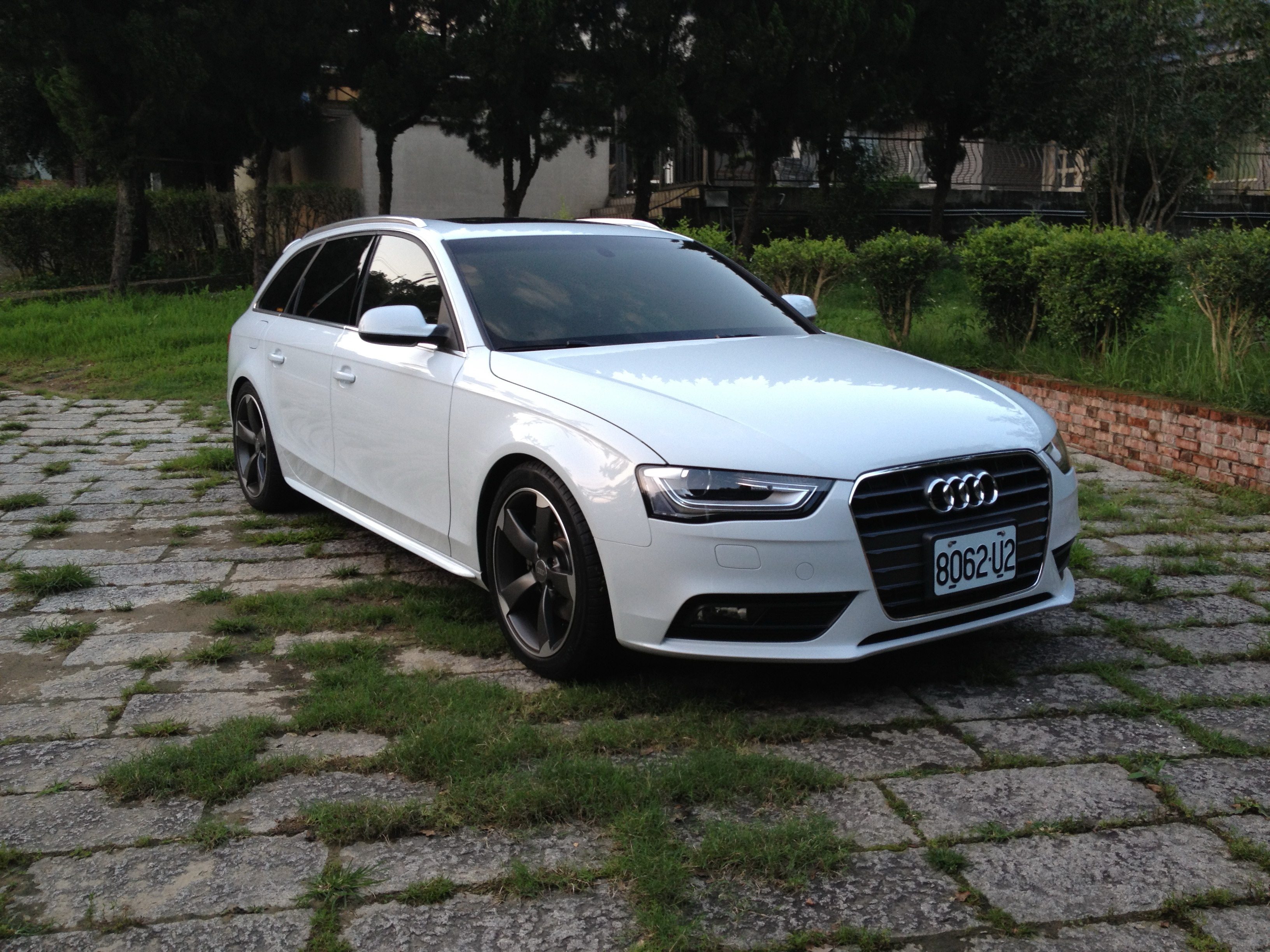 photo 2 Audi A4 custom wheels OEM  18x8.0, ET +35, tire size 225/45 R18. x ET 