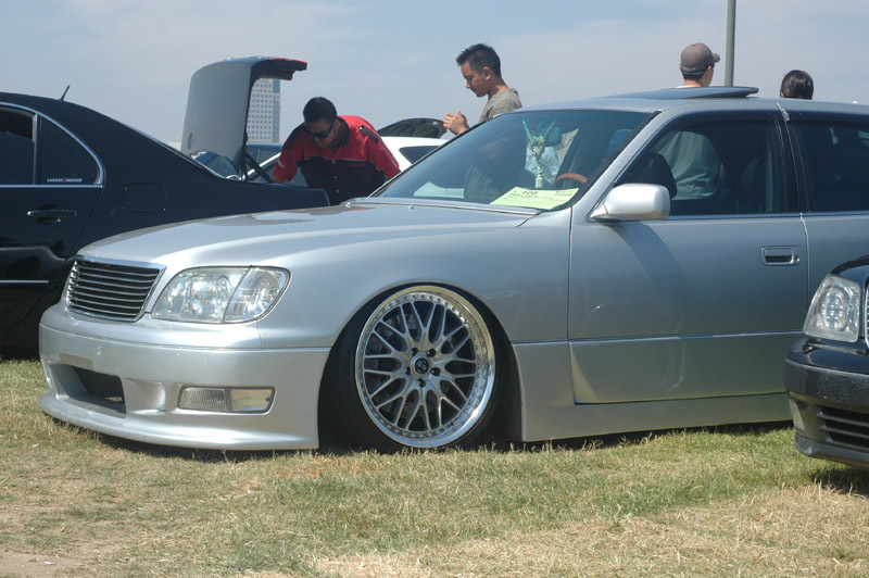 photo 7 Lexus LS 400 custom wheels Work Wheels Rezax II 20x8.5, ET +25, tire size 225/30 R20. 20x10.0 ET+25 255/35 R20