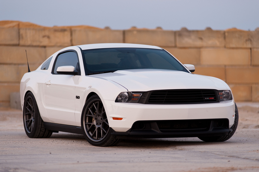 photo 1 Ford Mustang custom wheels Vossen VVS-CV2 20x9.0, ET +32, tire size 255/35 R20. 20x10.5 ET+45 295/35 R20