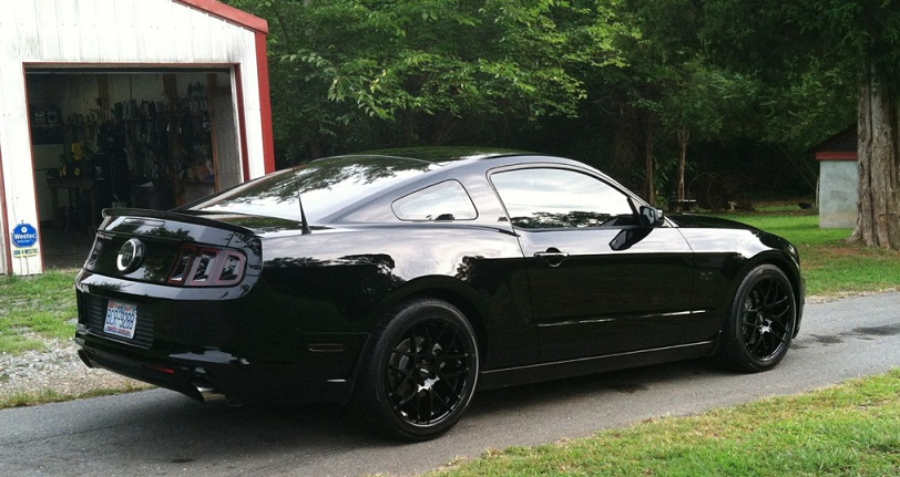 photo 3 Ford Mustang custom wheels AMR   19x8.5, ET , tire size 245/45 R19. 19x9.5 ET 275/40 R19