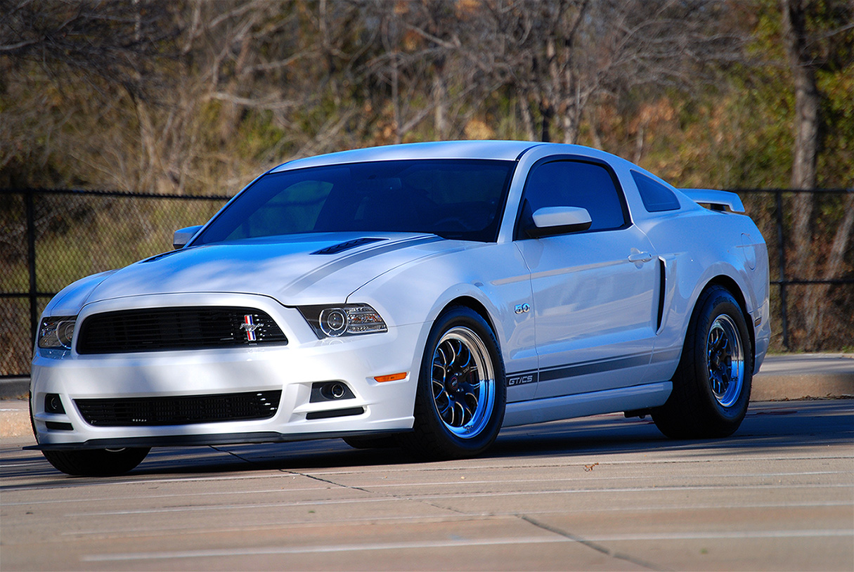 photo 2 Ford Mustang custom wheels Weld  RTS S77B 17x7.0, ET , tire size 225/50 R17. 15x10.0 ET 275/60 R15