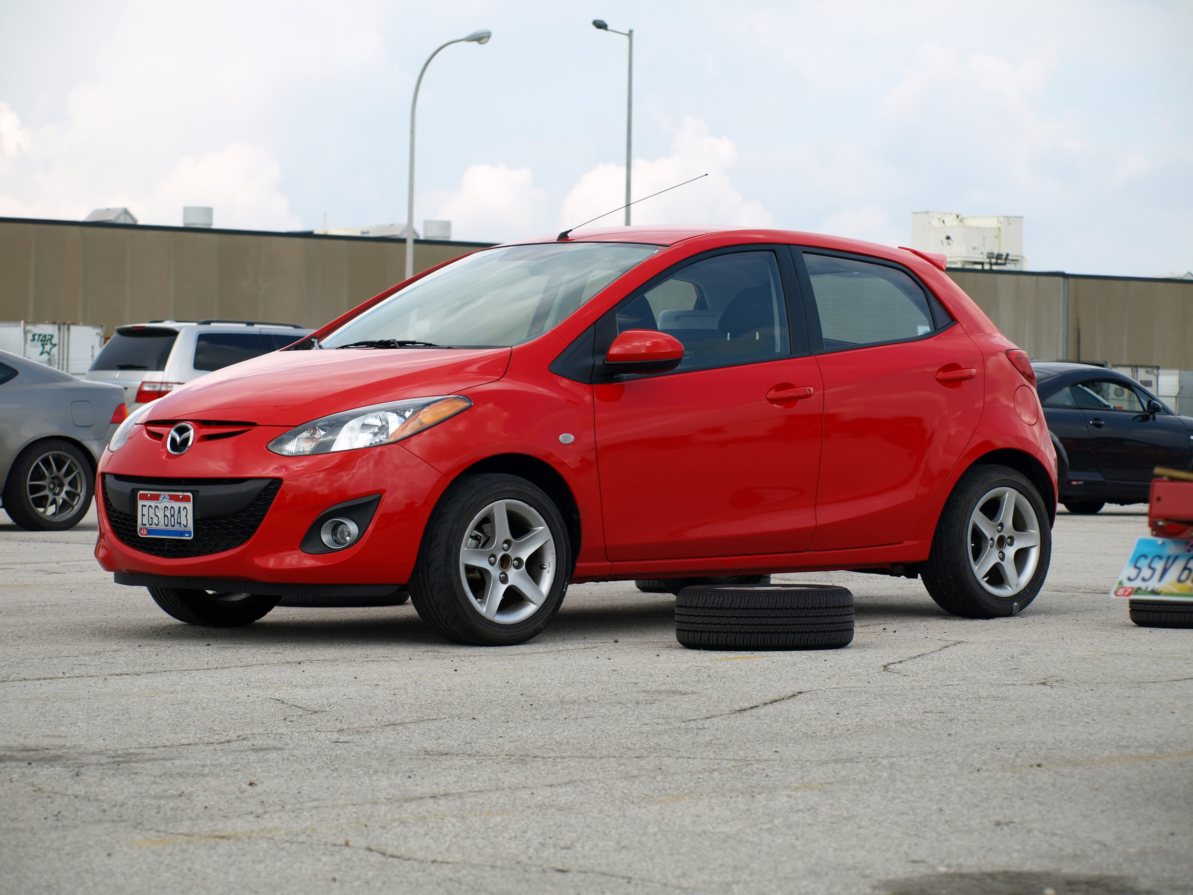 photo 1 Mazda Mazda2 custom wheels 15x7.0, ET +35, tire size 205/50 R15. x ET