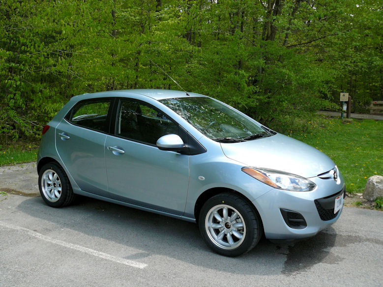 photo 1 Mazda Mazda2 custom wheels Rota  RB 15x7.0, ET +35, tire size 205/50 R15. x ET 