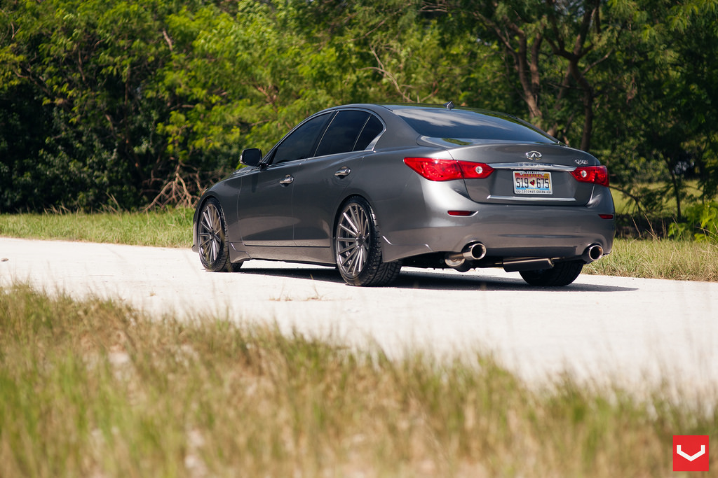 photo 2 Infiniti Q50 custom wheels Vossen VFS2 20x9.0, ET , tire size X R20. 20x10.5 ET 