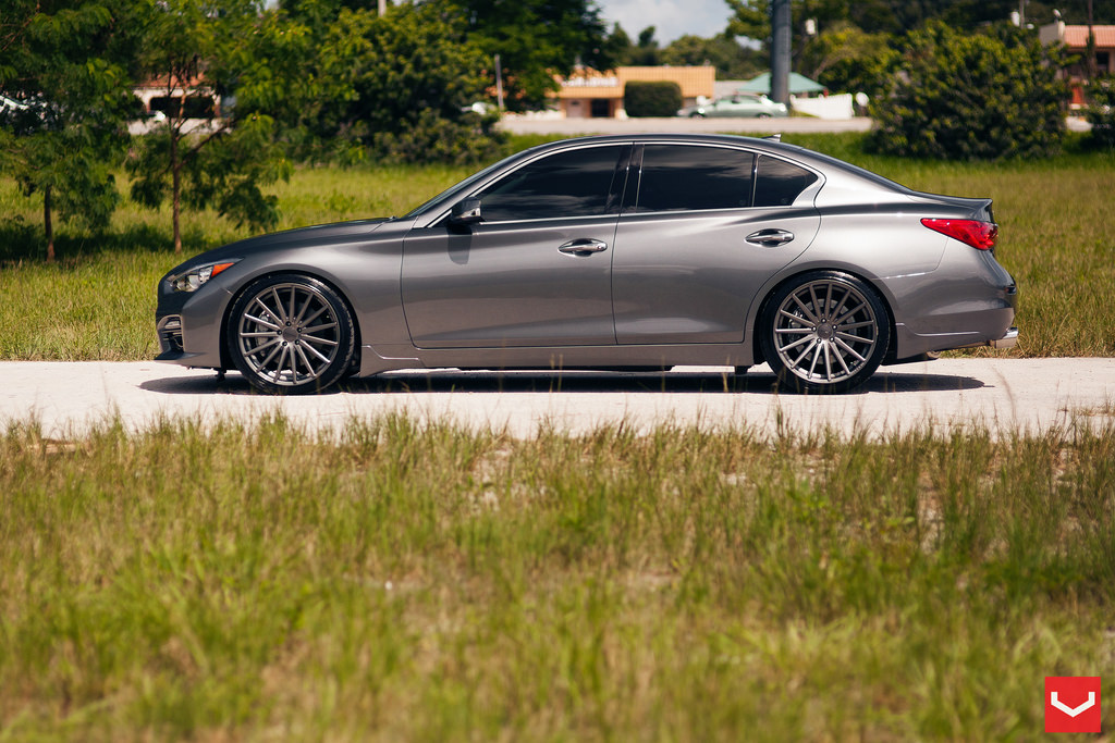 photo 4 Infiniti Q50 custom wheels Vossen VFS2 20x9.0, ET , tire size X R20. 20x10.5 ET 
