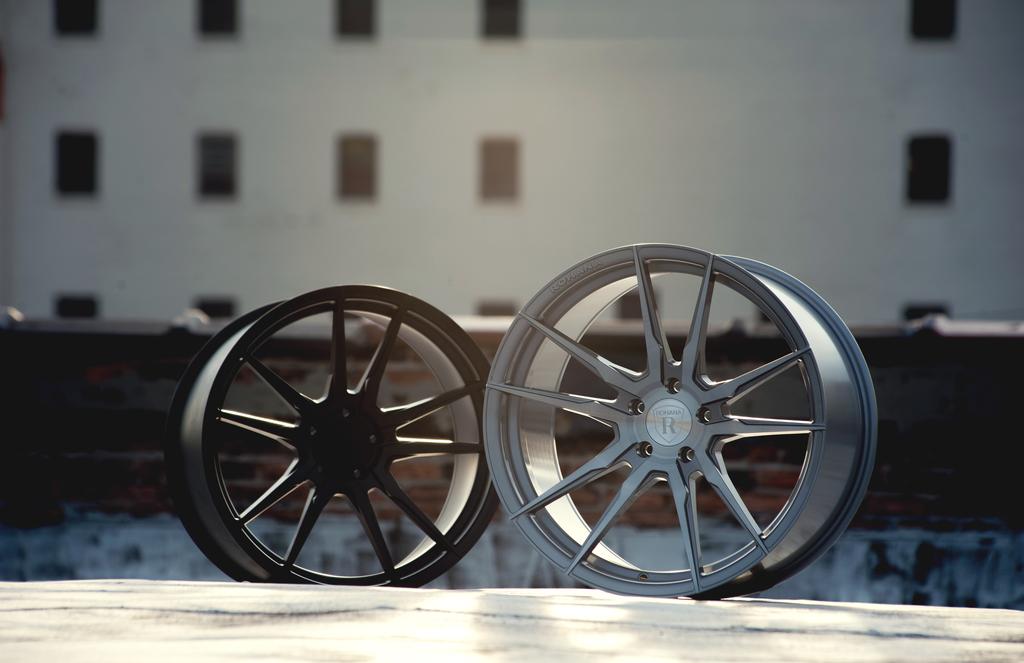 photo 3 Infiniti Q50 custom wheels Rohana RF2 20x9.0, ET , tire size X R20. 20x10.5 ET 