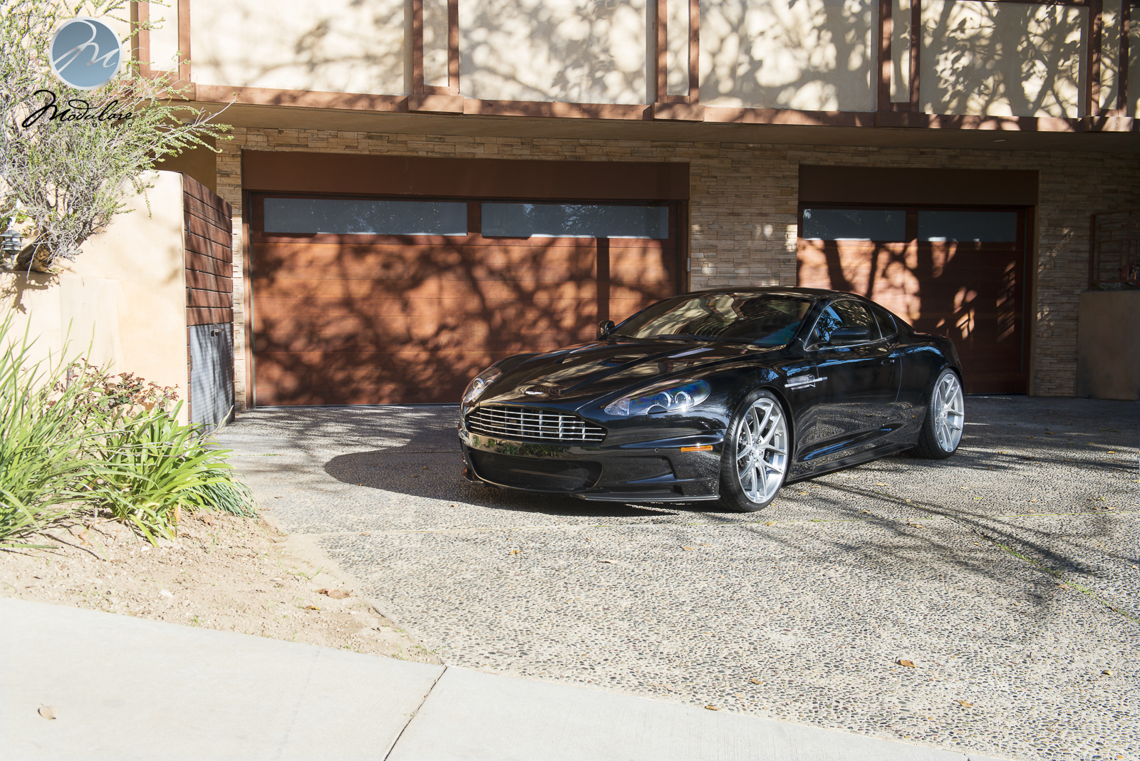 photo 8 Aston Martin DBS custom wheels Modulare B18 Evo 21x, ET , tire size X R21. x ET