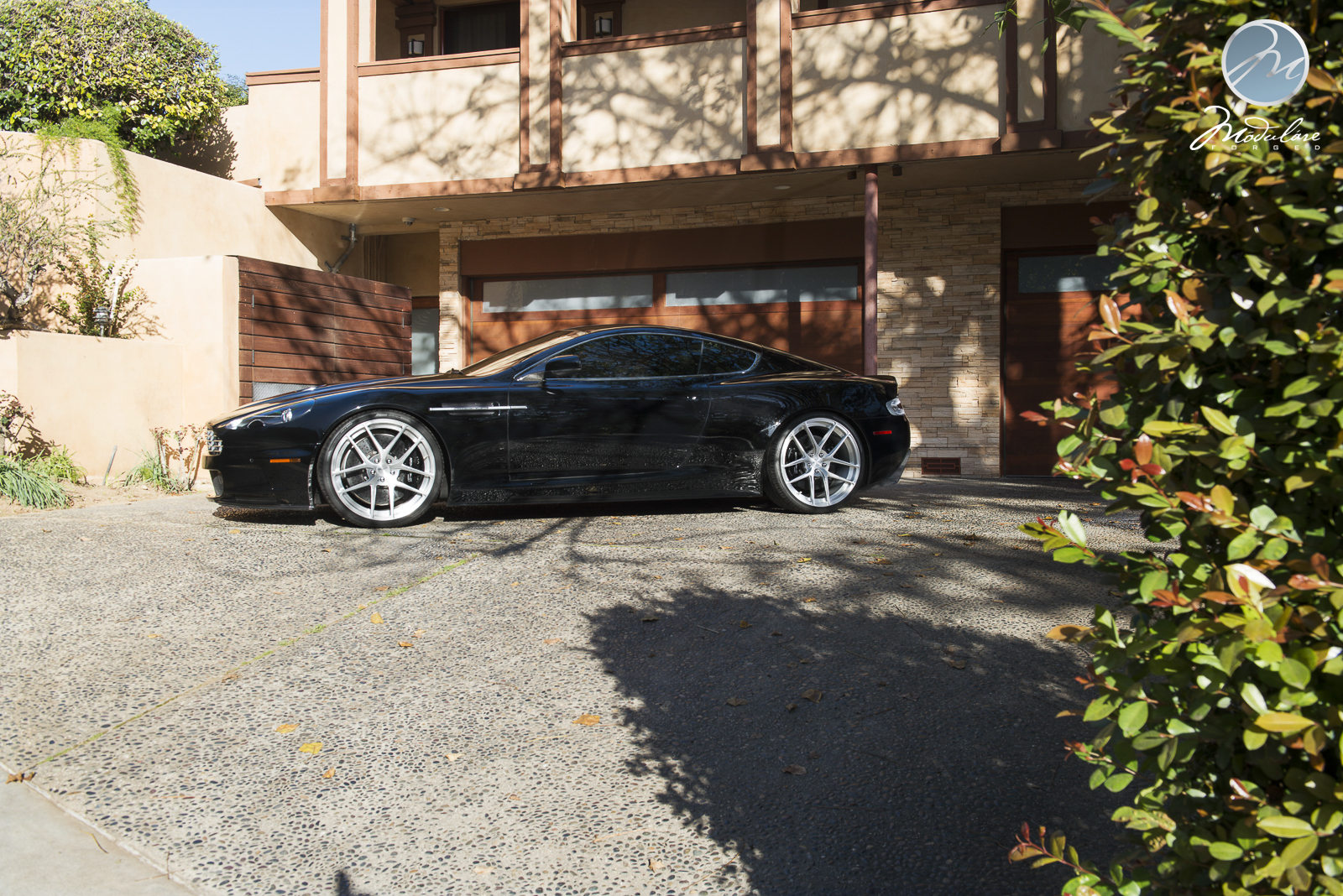 photo 9 Aston Martin DBS custom wheels Modulare B18 Evo 21x, ET , tire size X R21. x ET