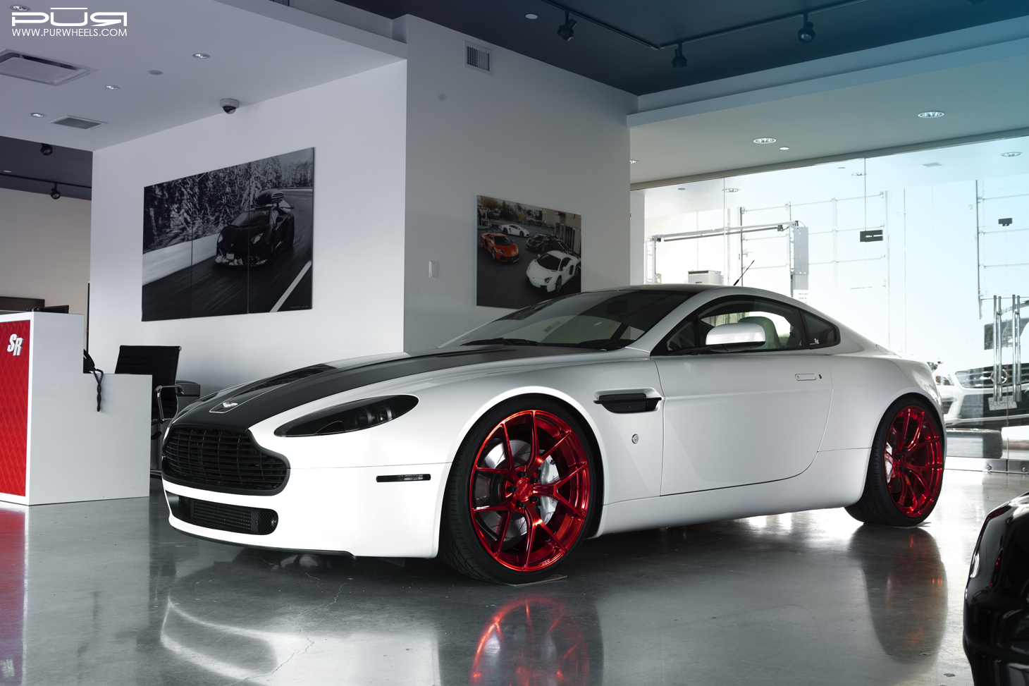photo 3 Aston Martin V8 Vantage custom wheels PUR 4OUR 21x9.0, ET , tire size X R21. 21x10.5 ET