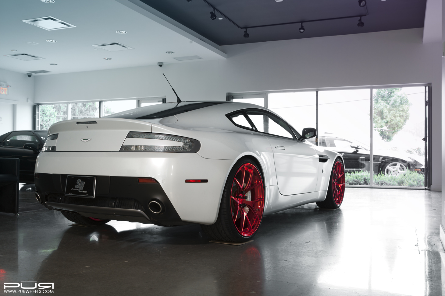 photo 5 Aston Martin V8 Vantage custom wheels PUR 4OUR 21x9.0, ET , tire size X R21. 21x10.5 ET