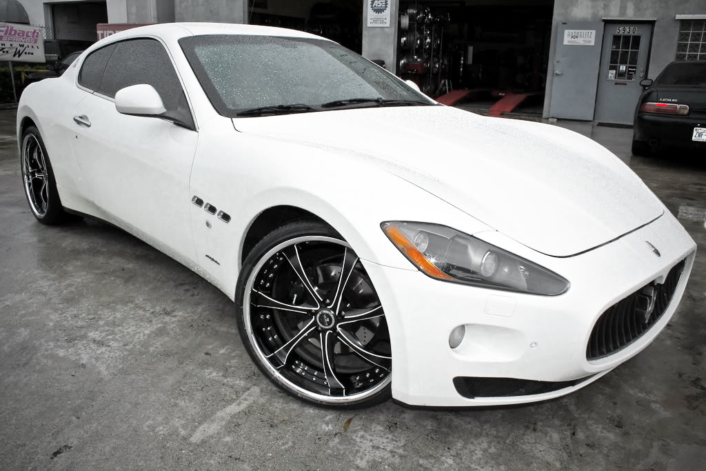 photo 3 Maserati GranTurismo custom wheels Savini SV-31 22x9.0, ET , tire size X R22. 22x11.5 ET 