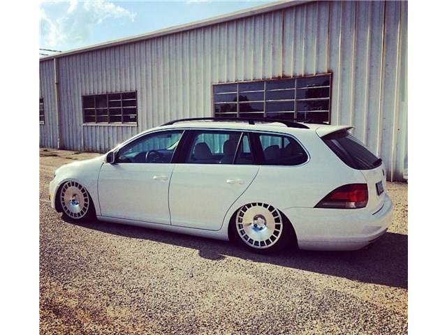 photo 1 Volkswagen Jetta SportWagen custom wheels Rotiform VCE 18x8.5, ET +45, tire size X R18. x ET 